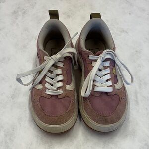 Vans Ultrarange VR3 men’s 5, women’s 6.5